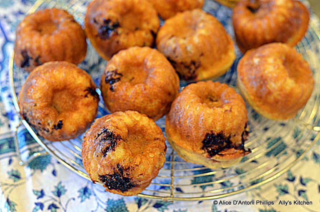 Blackberry Ricotta Muffins
