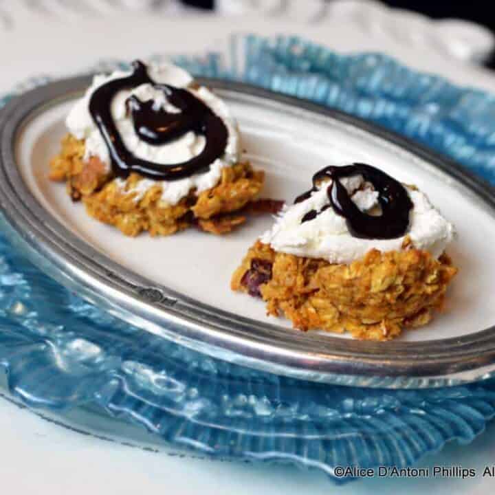 Spiced Pumpkin Pecan Oatmeal Bars