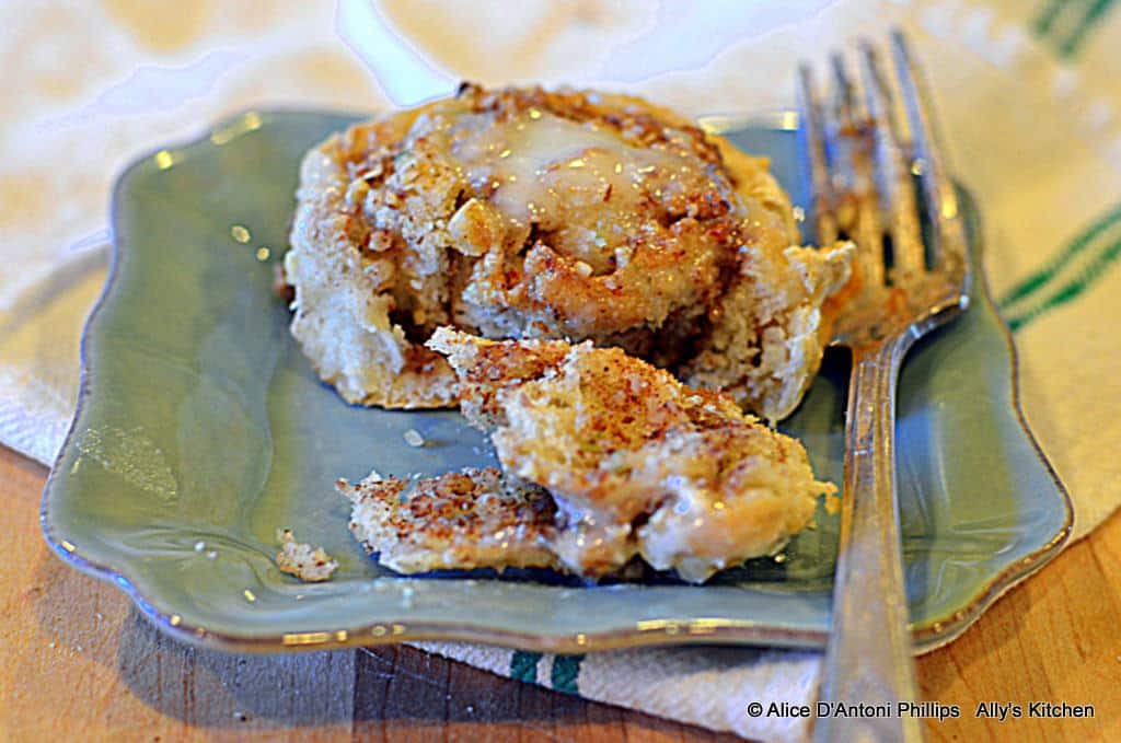 Cinnamon Almond Rolls