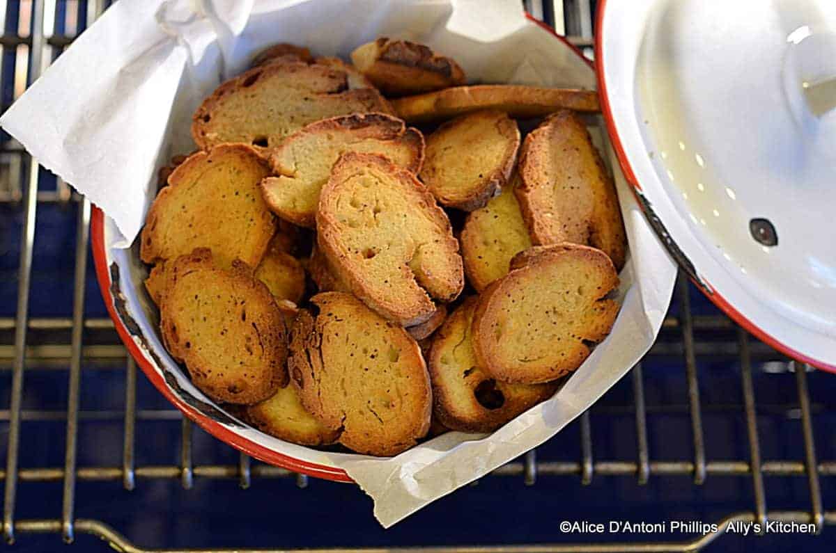 Lemon Olive Oil & Sea Salt/Pepper Toastees