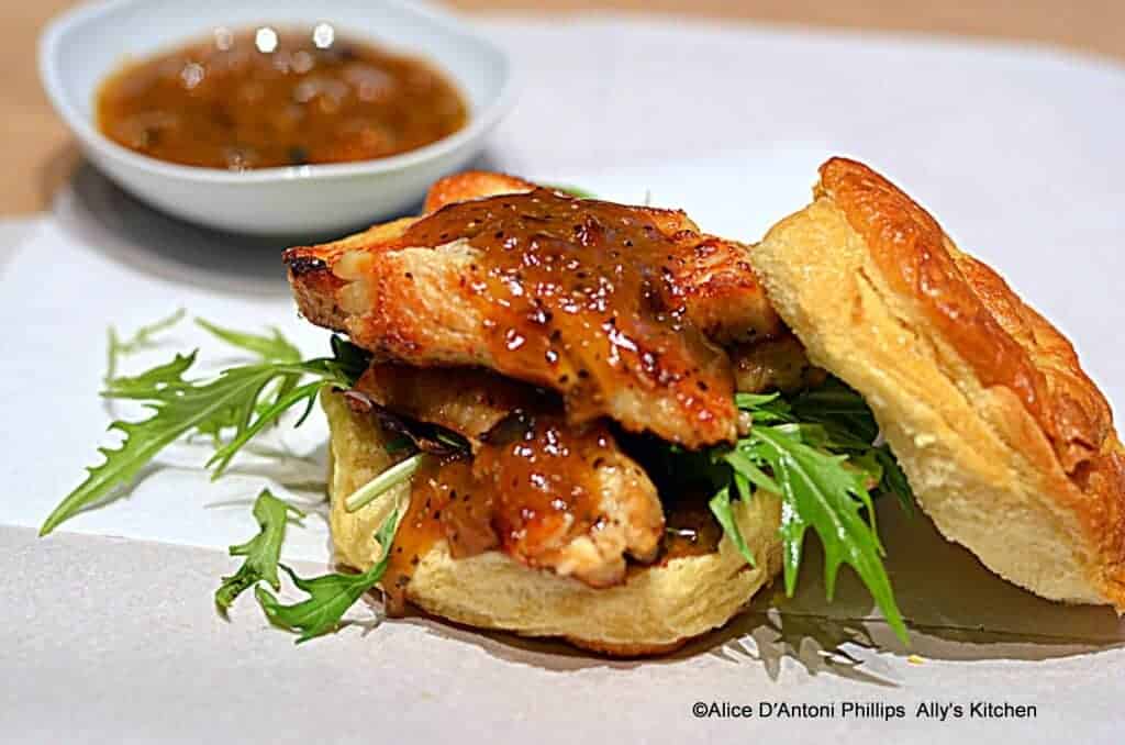 Crispy Spicy Chicken Sliders with Apricot Mustard Sauce