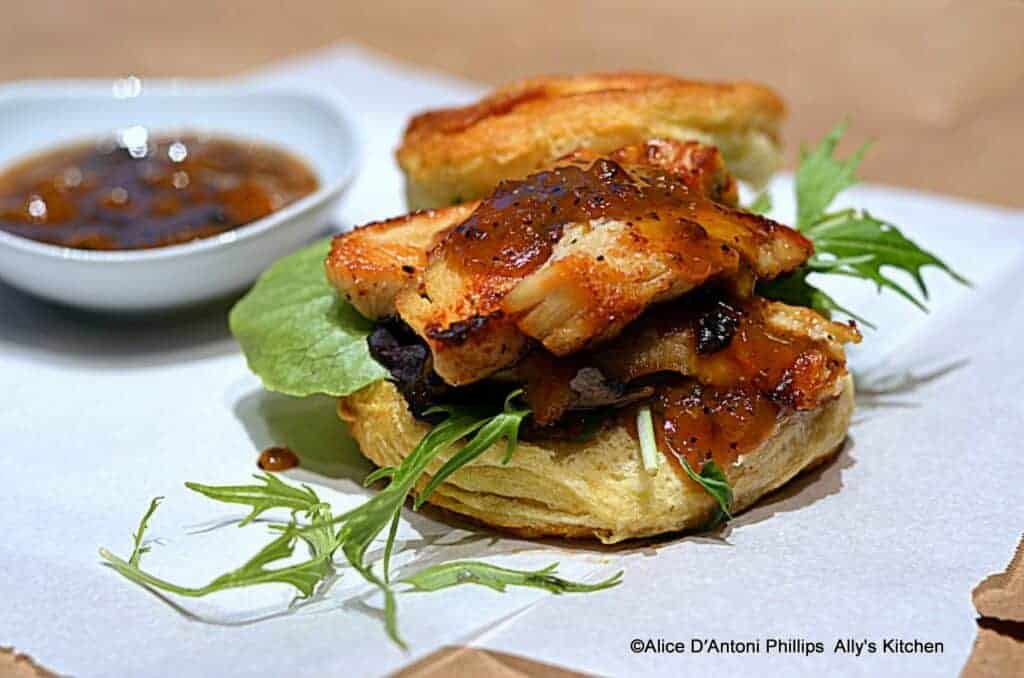 chicken sliders & apricot mustard sauce