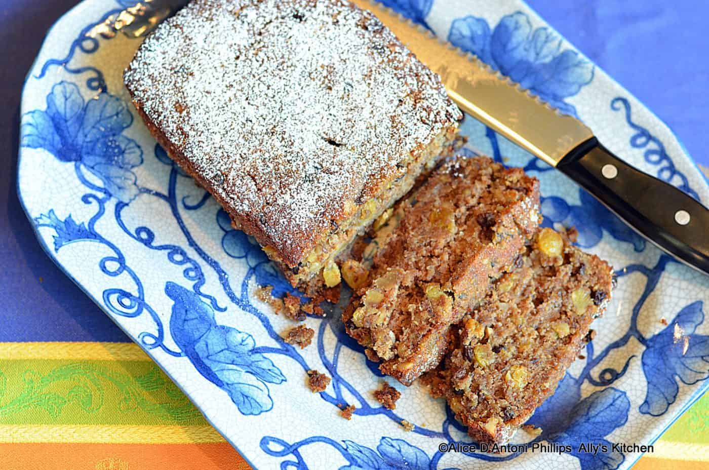 Applesauce Currant Walnut Bread