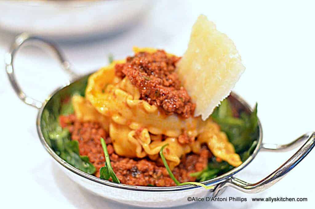 Bolognese with Ricciarelle Pasta