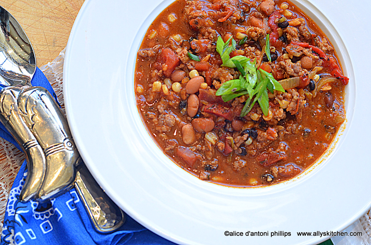whiskey smoked cowboy chili
