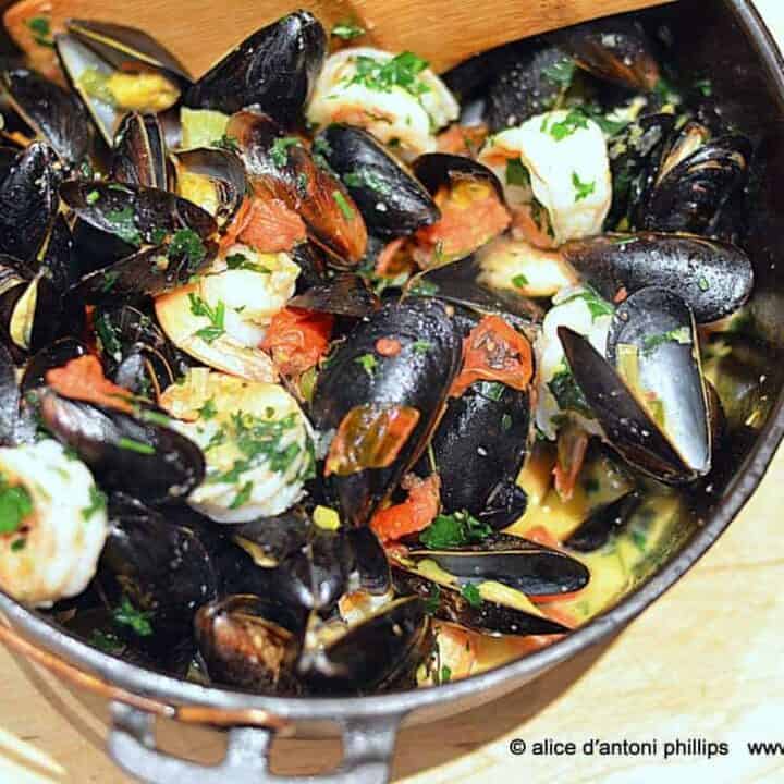 ~mussels shrimp & pasta~