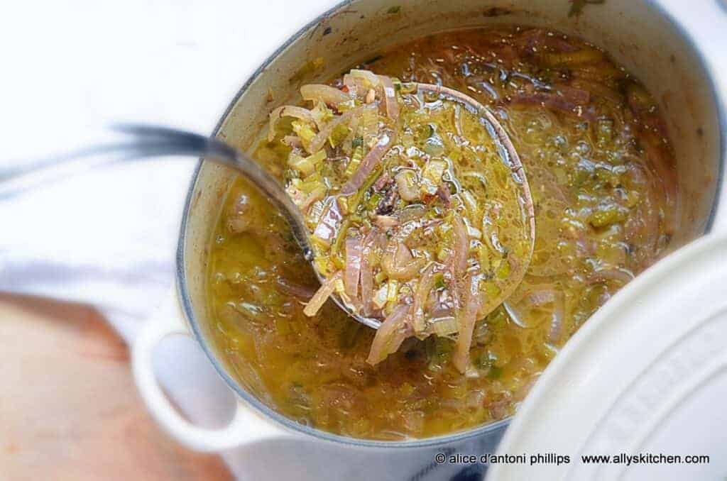 ~leek & red onion soup with melted cheese~