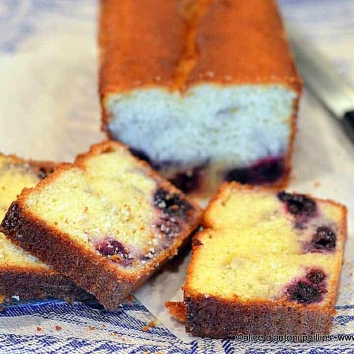 ~dark cherry yogurt poundcake~