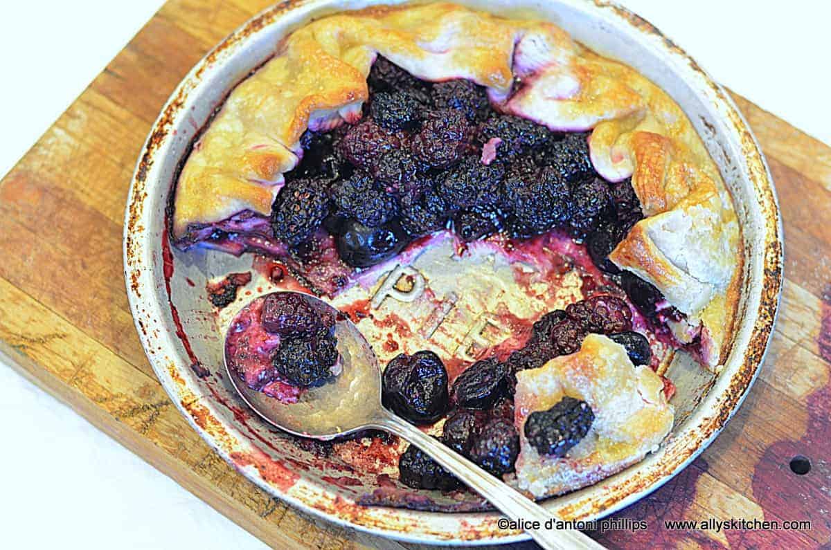 ~cherry & blackberry galette~