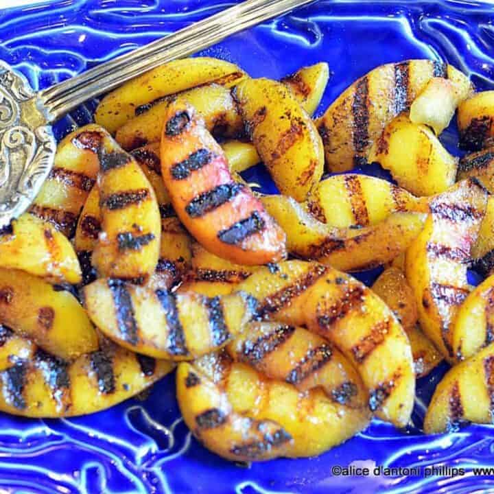 cardamom & cloves grilled peaches~