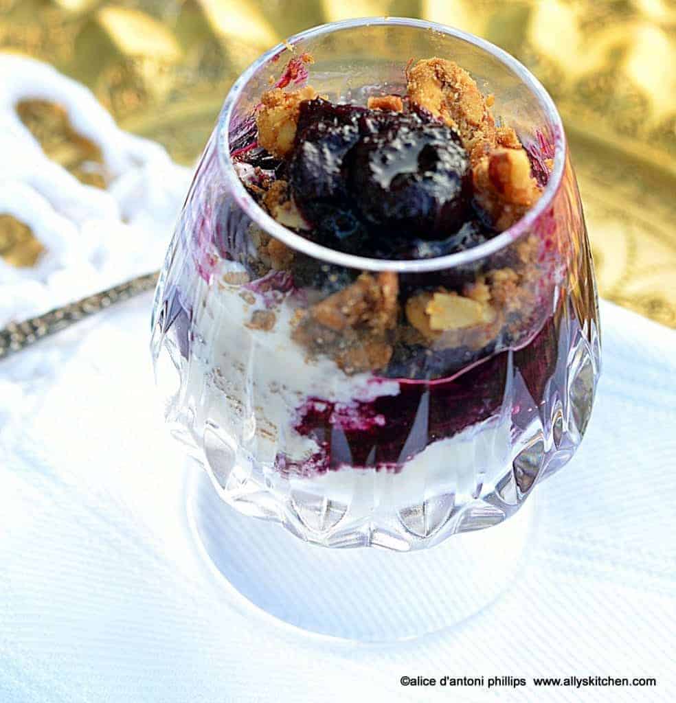 ~blueberry & rhubarb compote & crumbles~