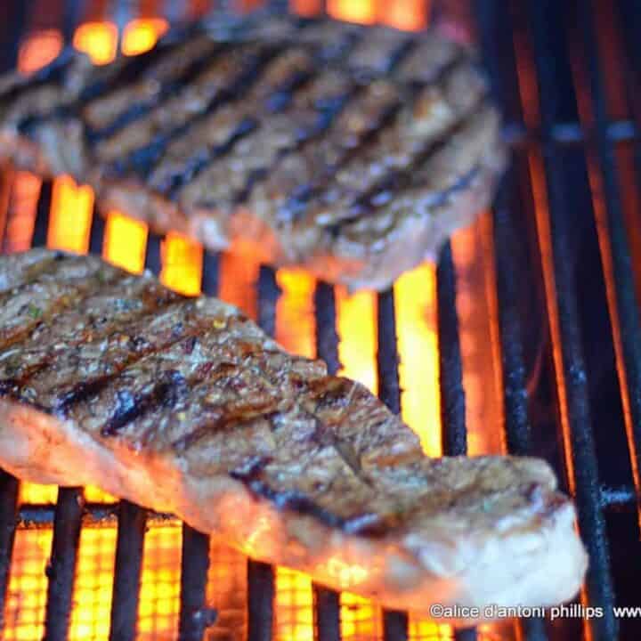 ~jamaicanJerk steak & grilled red poblano pepper~