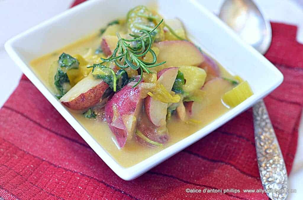 ~chunky red potato, green chili and white cheddar soup~