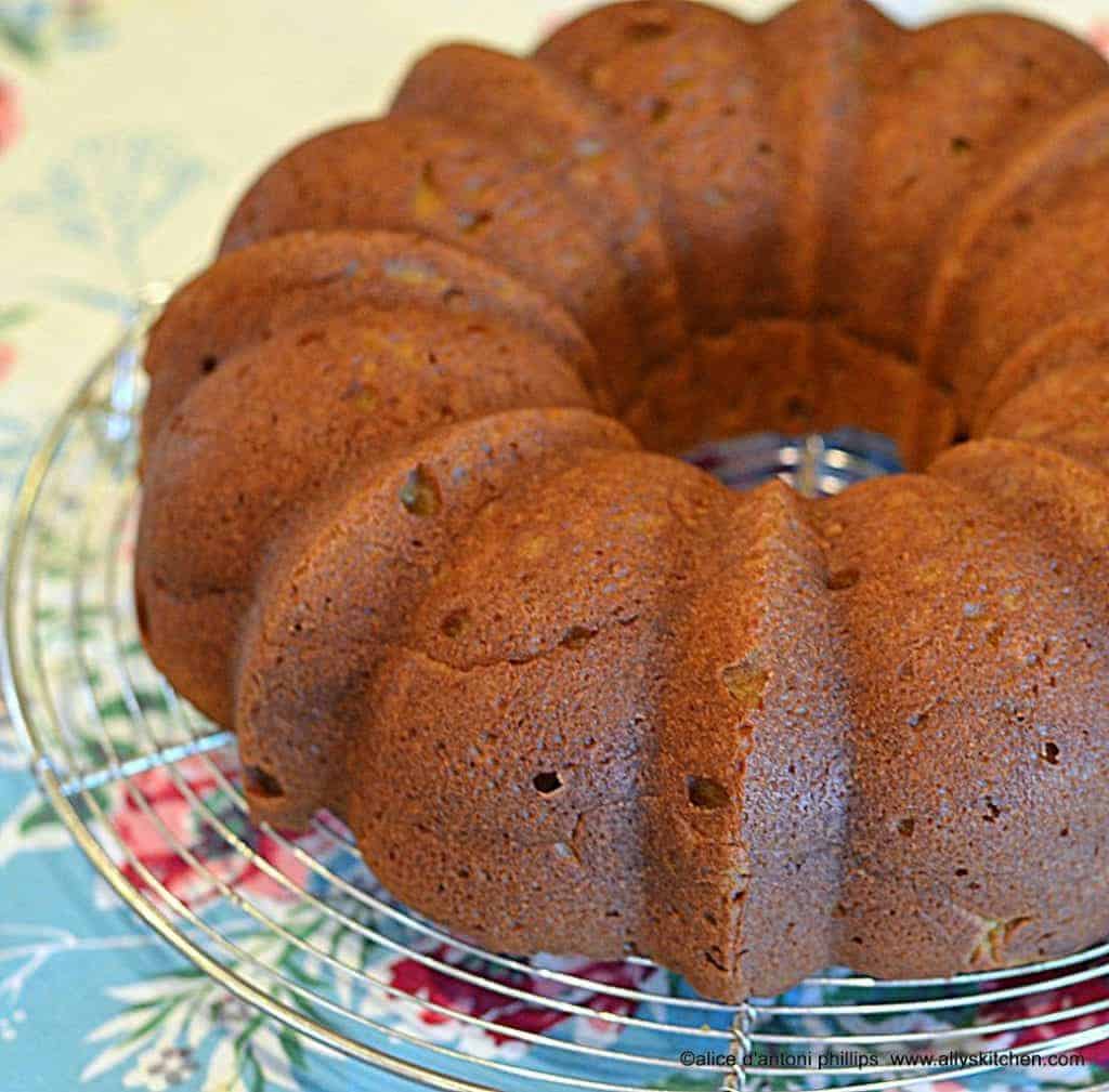 vintage pumpkin pound cake