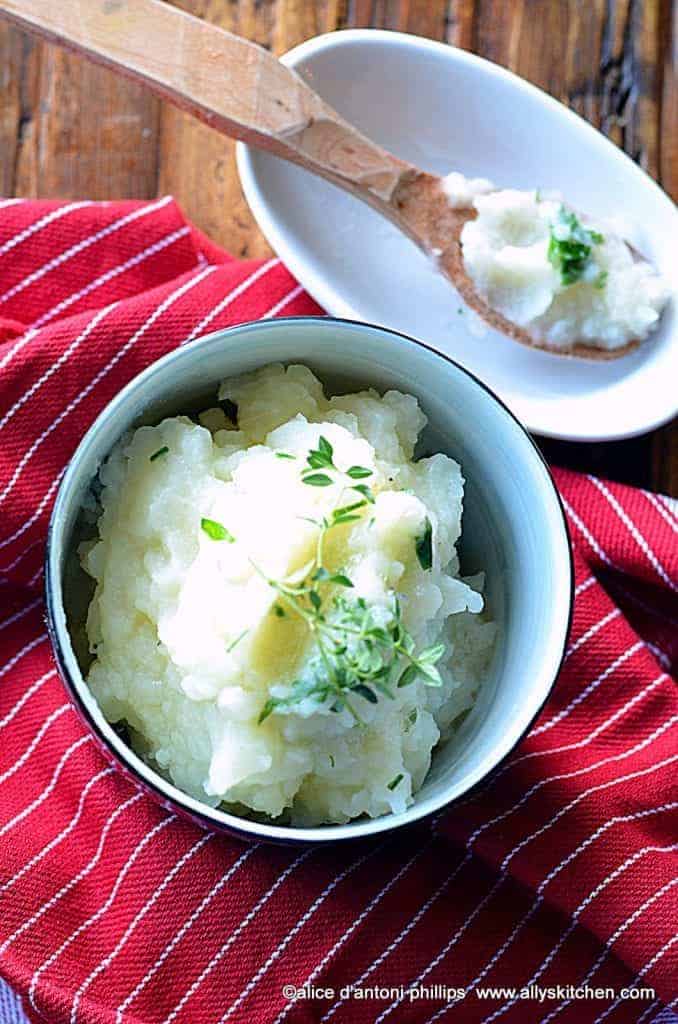 garlic onion rustic mashed potatoes with fresh herbs