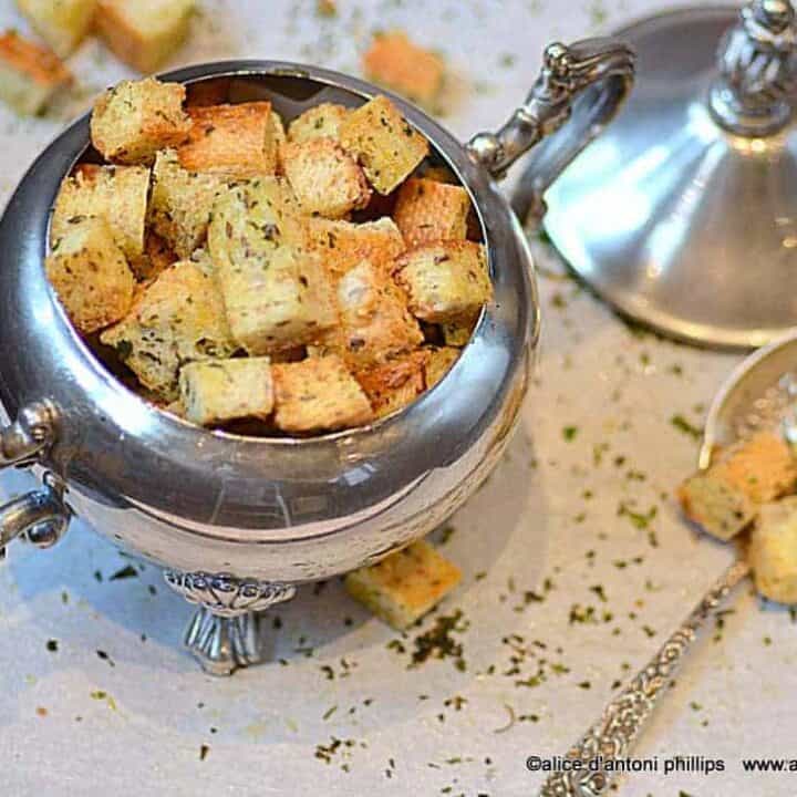 olive oil cilantro croutons