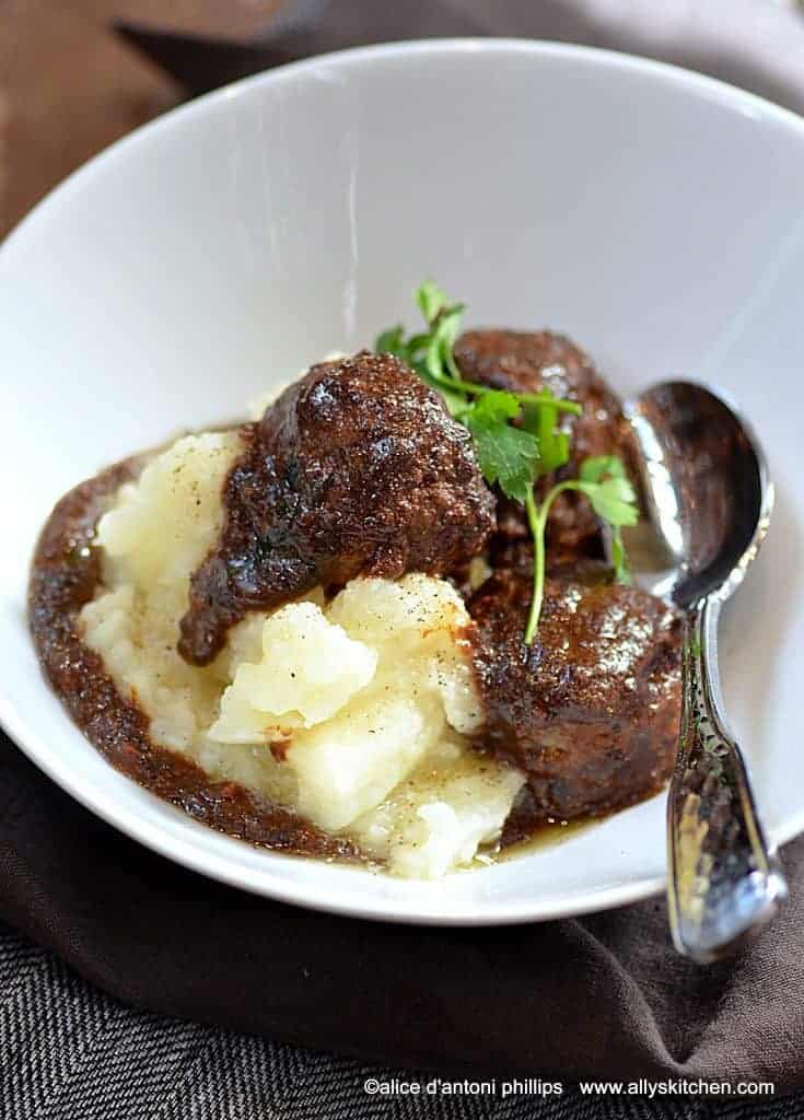 country style beef meatballs with gravy