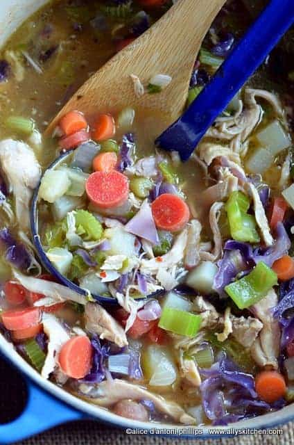 eastern european chicken cabbage soup