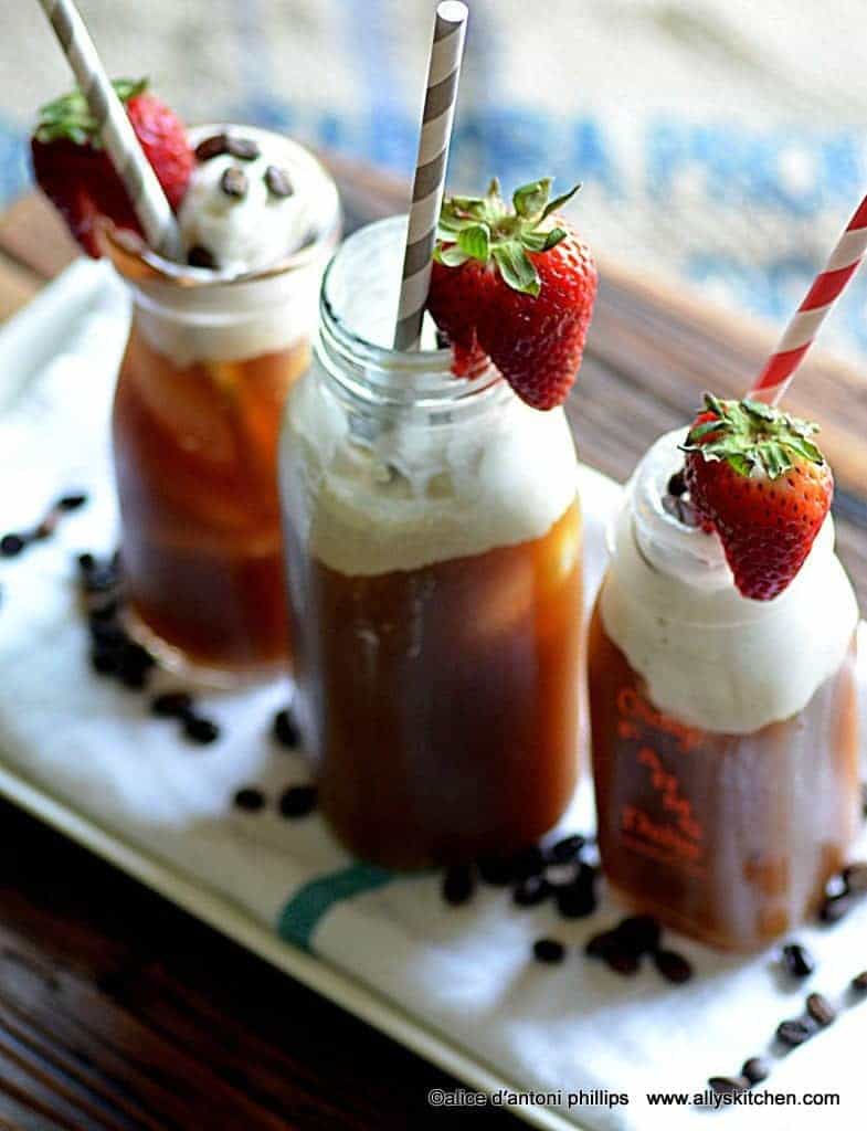 coffee strawberry chiller, coffee drinks, cold coffee drinks