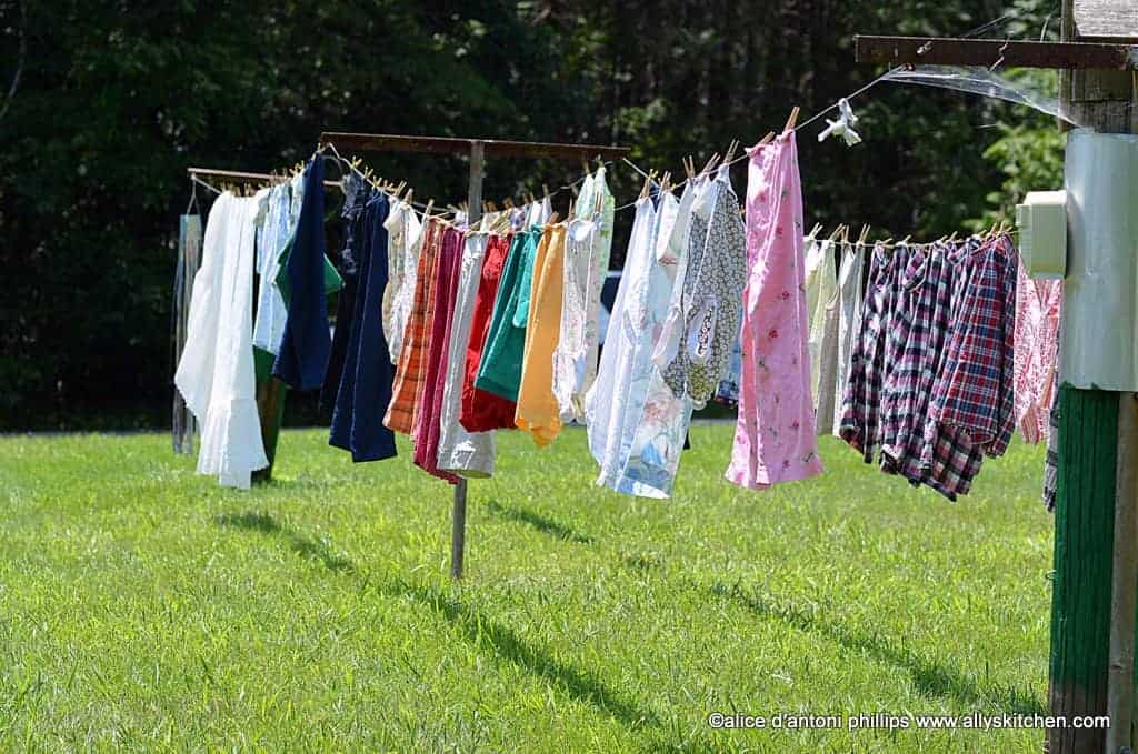 the clothesline talks, outdoor laundry