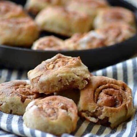 skillet cinnamon rolls