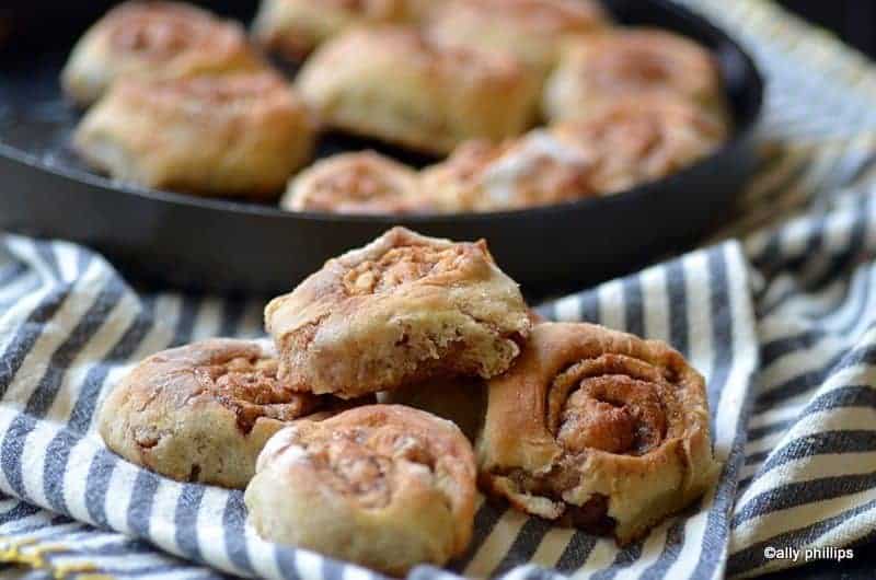 Mini Cinnamon Crescent Rolls - Sugar Apron