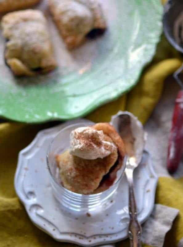 strawberry chocolate beignets