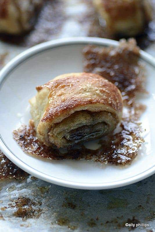 french almond cinnamon pastry puffs