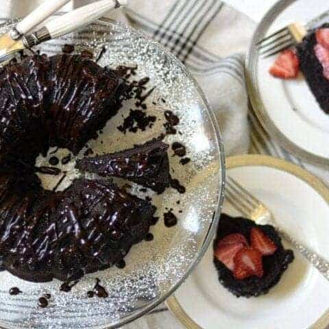 chocolate splatter bundt cake