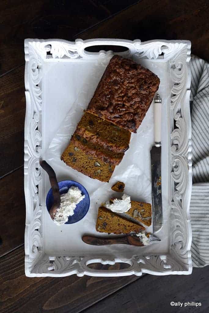 pumpkin fig date nut bread