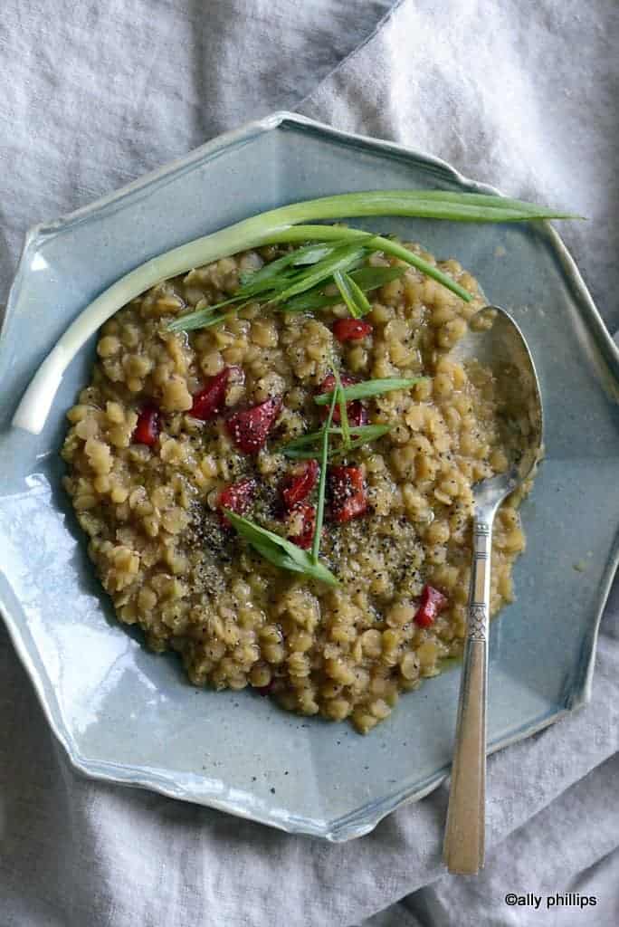 thick red lentils & red peppers