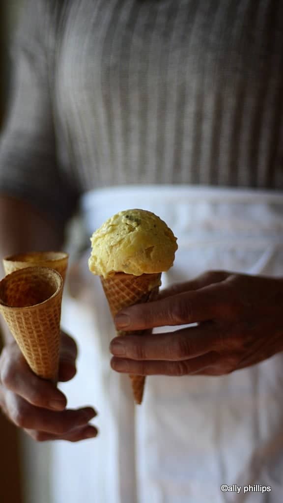 lemon mango no churn ice cream