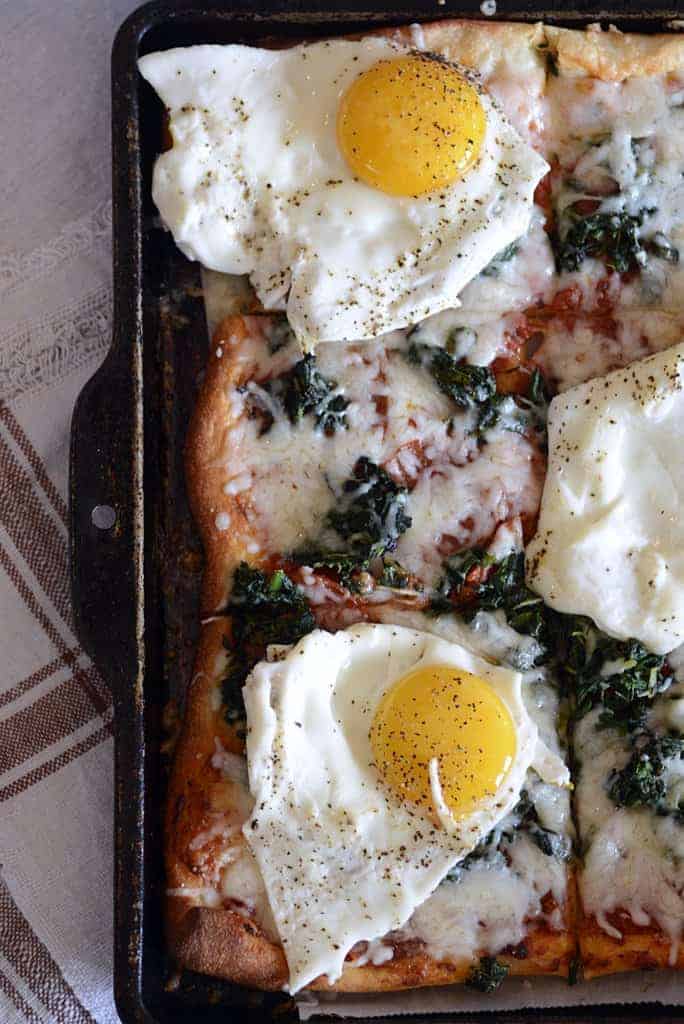 Breakfast Spinach Pizza