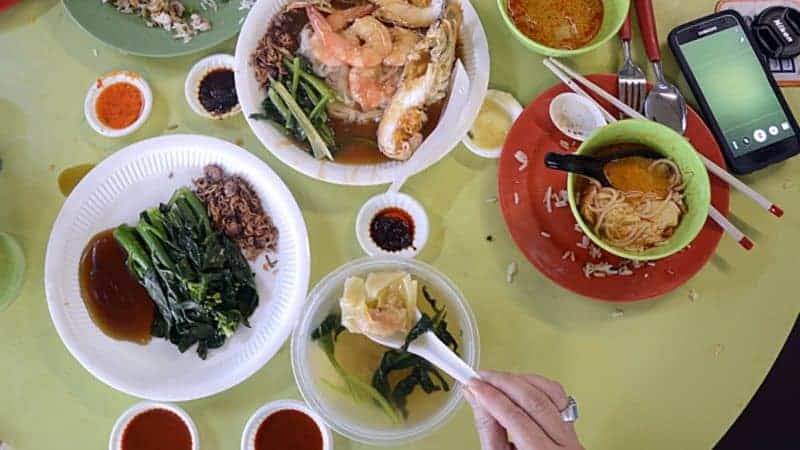 breakfast singapore hawker style