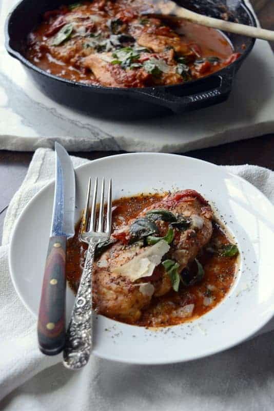 cast iron skillet chicken caprese