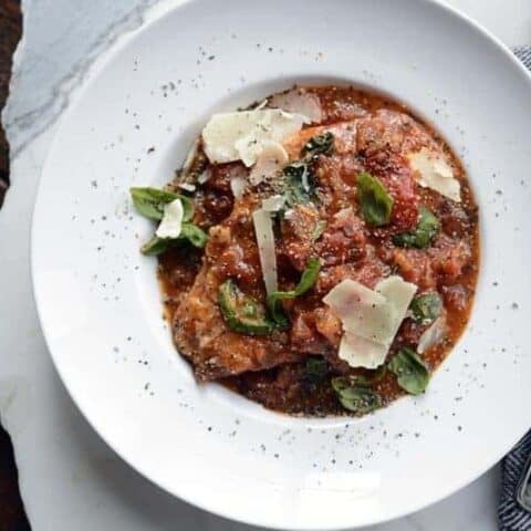 cast iron skillet chicken caprese