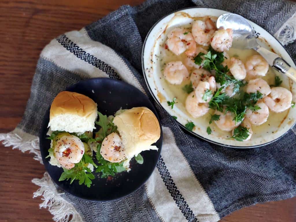 Sriracha Shrimp Sliders | shrimp sliders | shrimp recipes