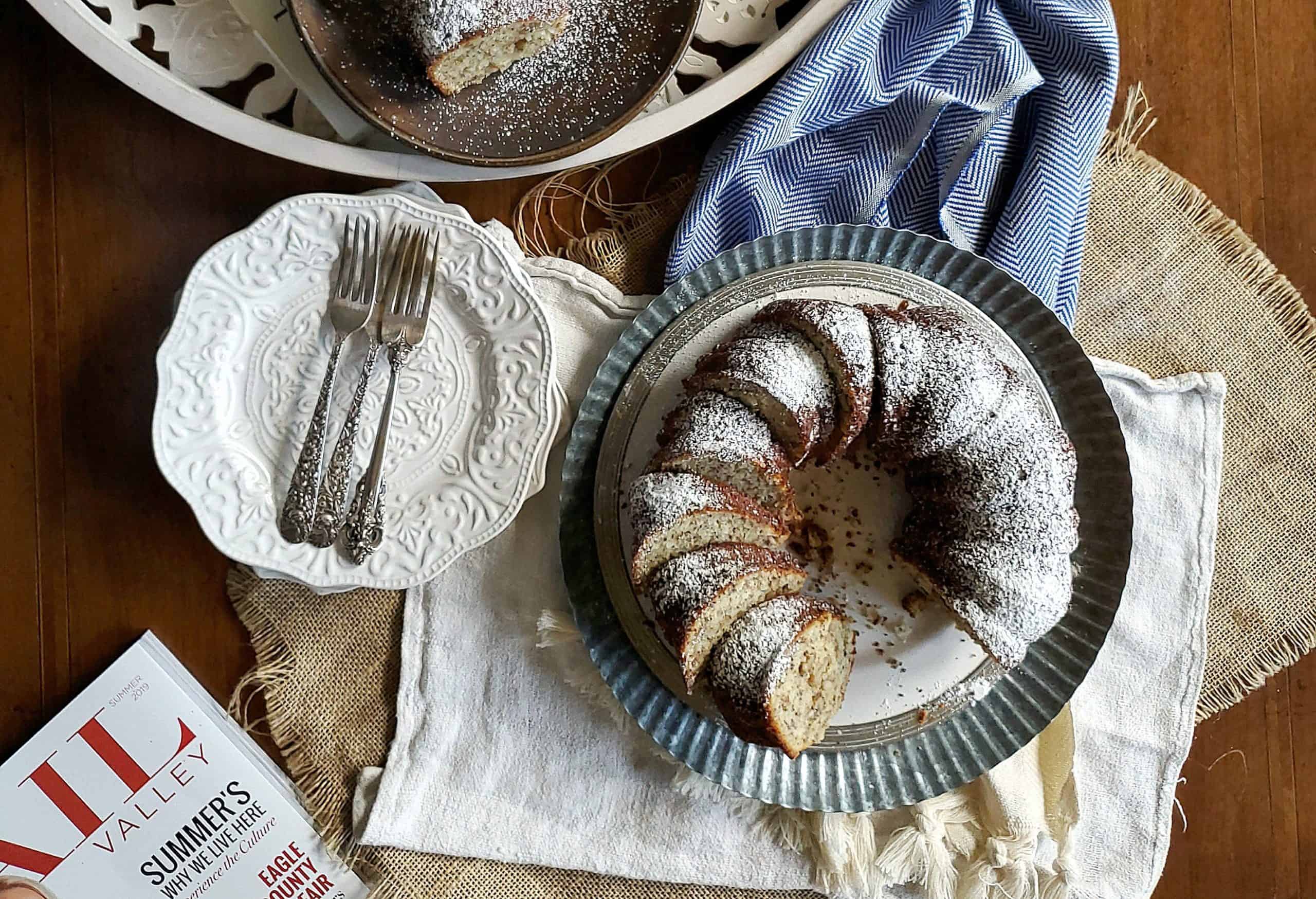 banana walnut bundt cake