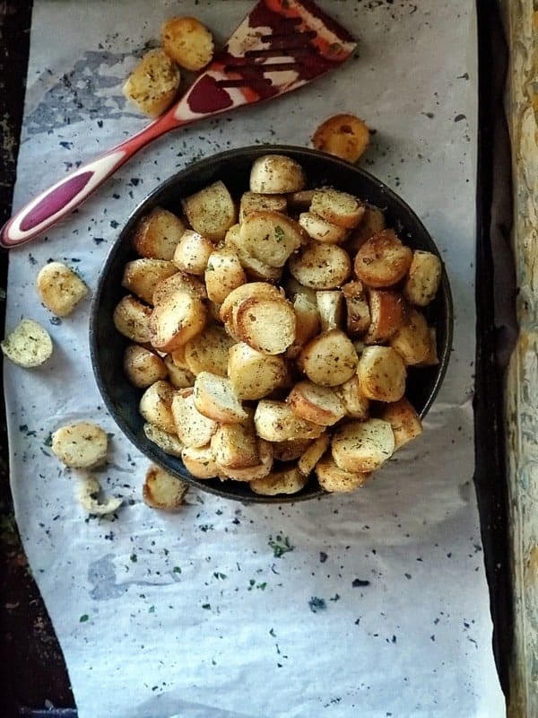 bagel garlic croutons