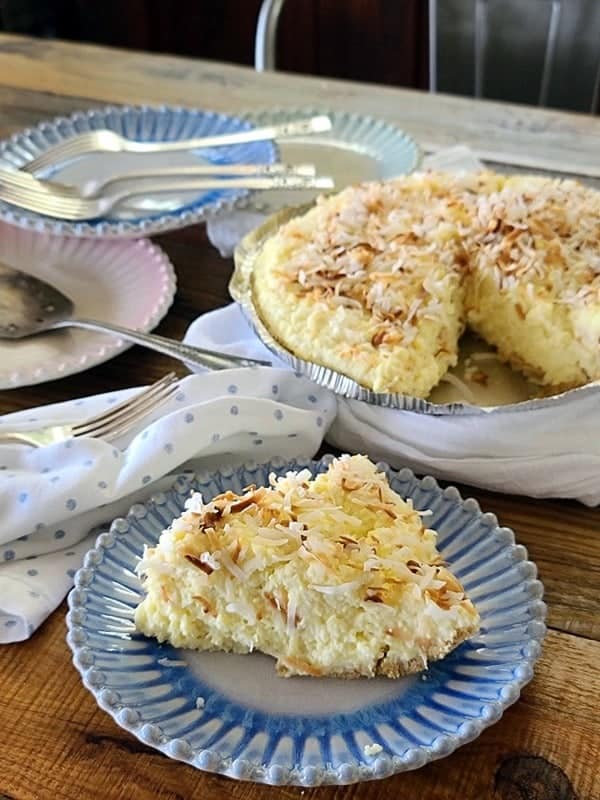 coconut cream scoop pie