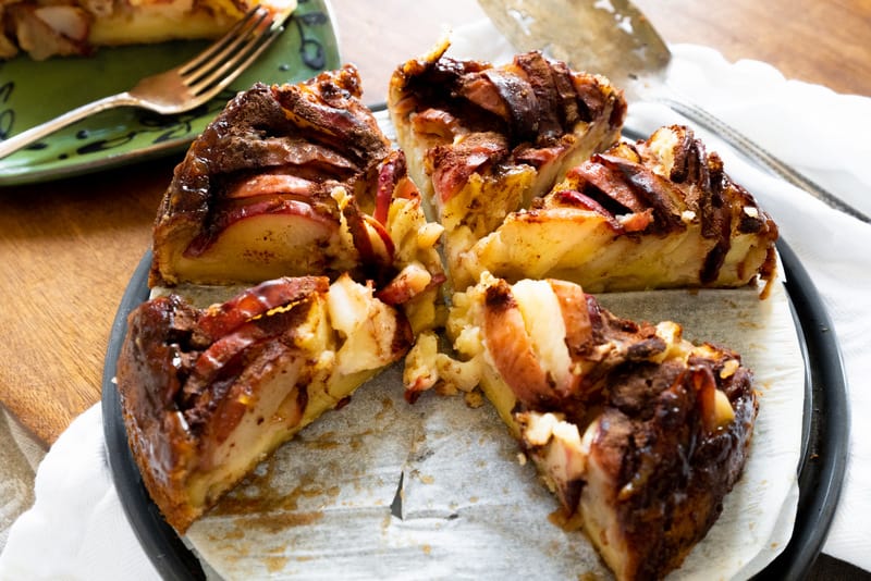 maple syrup apple cake