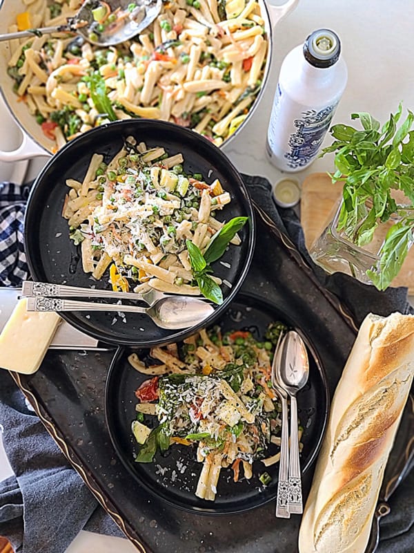 Easy Creamy Fresh Vegetable Pasta