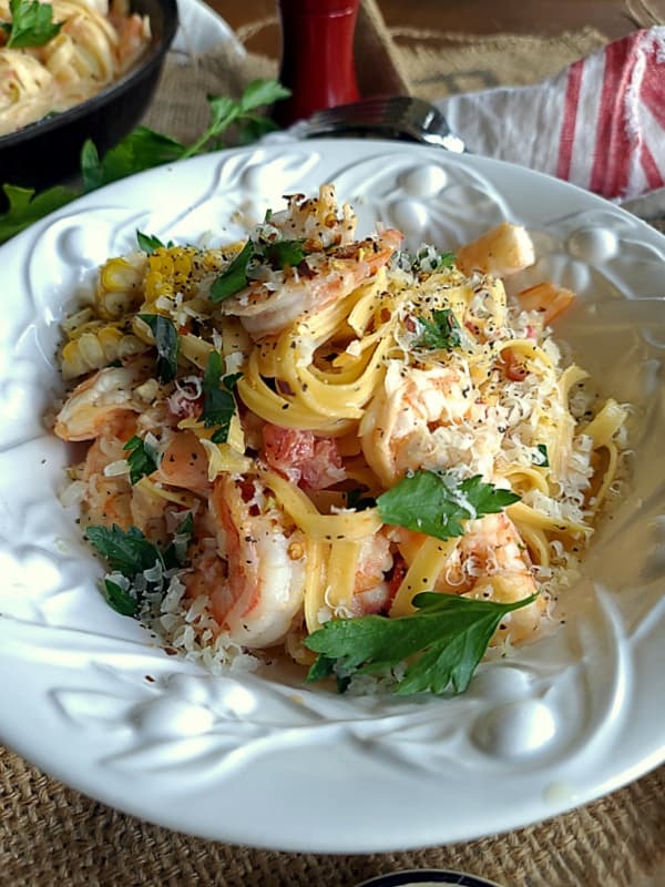 The Best 6-Ingredient Easy Shrimp Corn Pasta