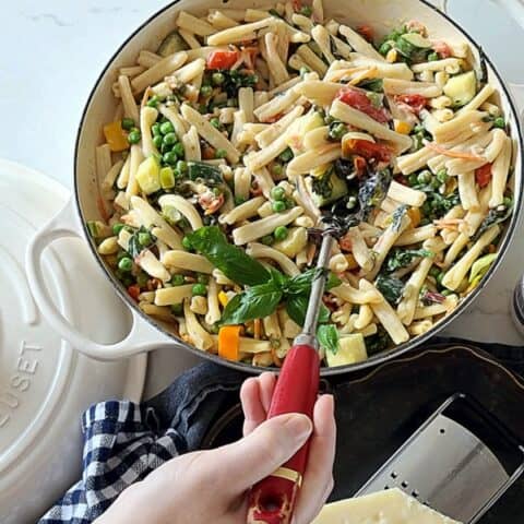 Easy Creamy Fresh Vegetable Pasta