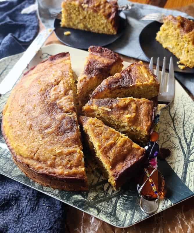 Outrageously Delicious Easy Pumpkin Cake