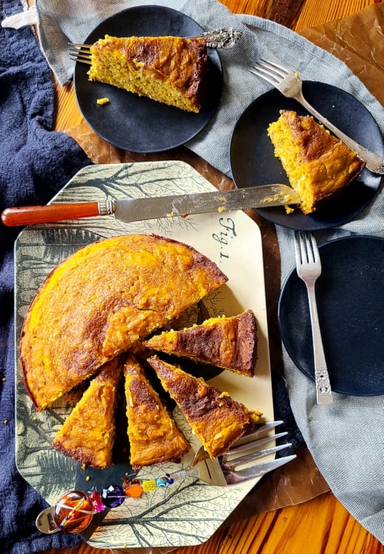 Outrageously Delicious Easy Pumpkin Cake