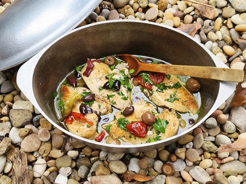 One Pot Easy Mediterranean Chicken