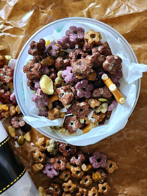 The Healthy Cereal Party Mix healthy party mix chex mix recipe