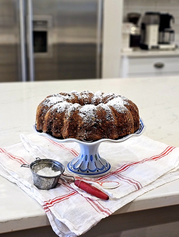 Applesauce Bundt Cake