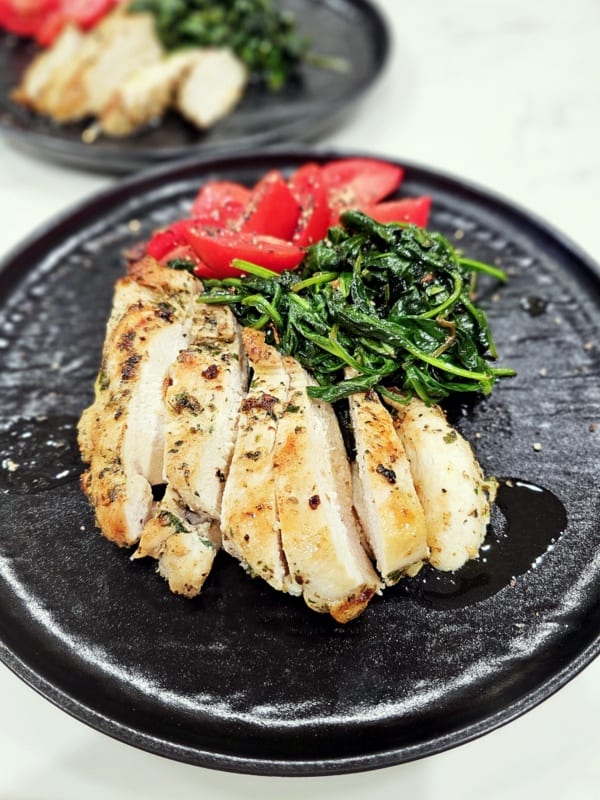 Cast Iron Skillet Chicken Breasts - Walking On Sunshine Recipes